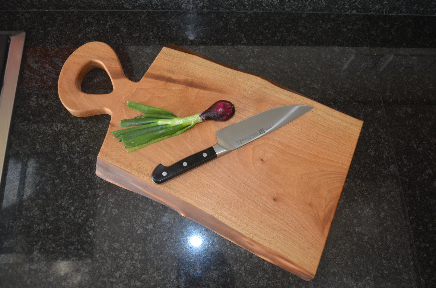 Large Walnut Chopping Board with Handle