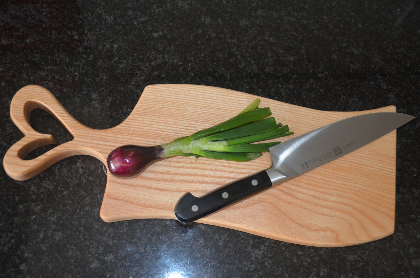 Heart Shaped Handle Chopping Board
